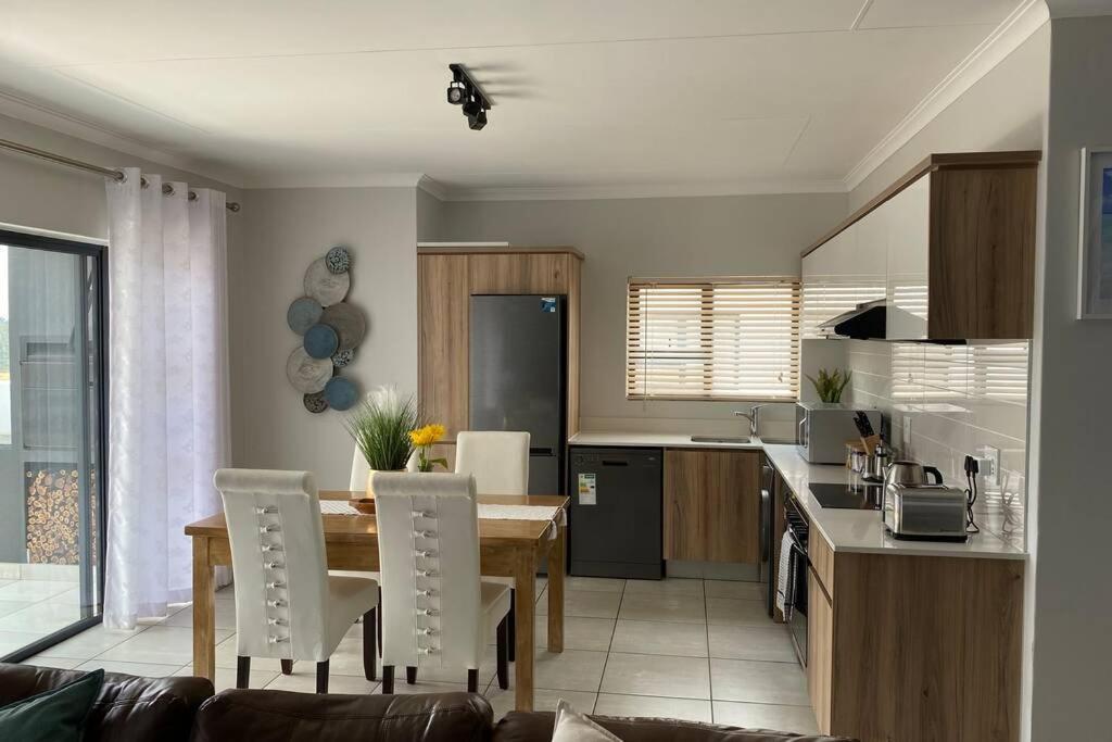 Penthouse 172 At The Blyde Crystal Lagoon Leilighet Pretoria-Noord Eksteriør bilde
